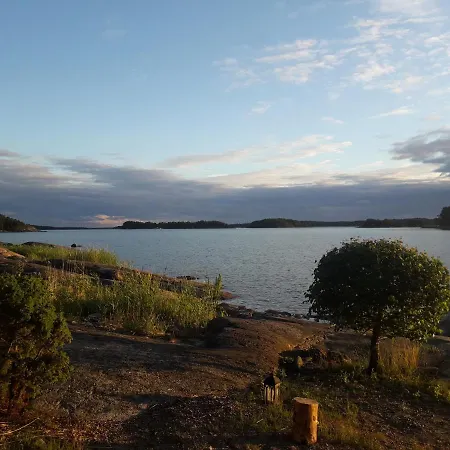 Velkuanmaa Lomamoekki Наантали